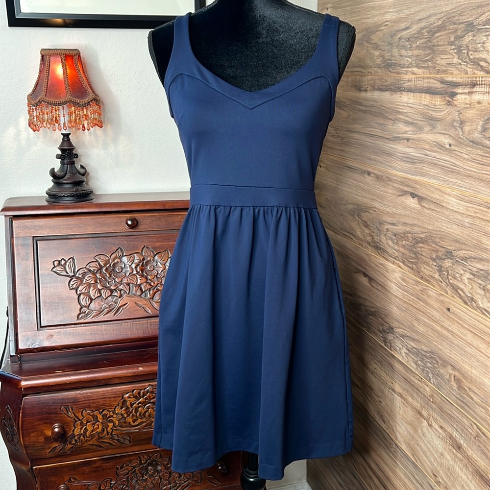 Cynthia Rowley | Navy Blue V-neck Racer Back Scuba Style Dress | Size 0